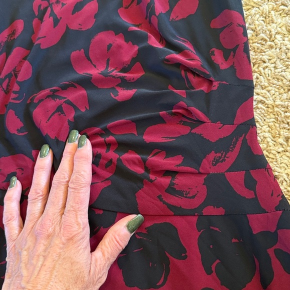 😎Bundle London Times Floral Patterned Dresses💃🏻 - Picture 5 of 10